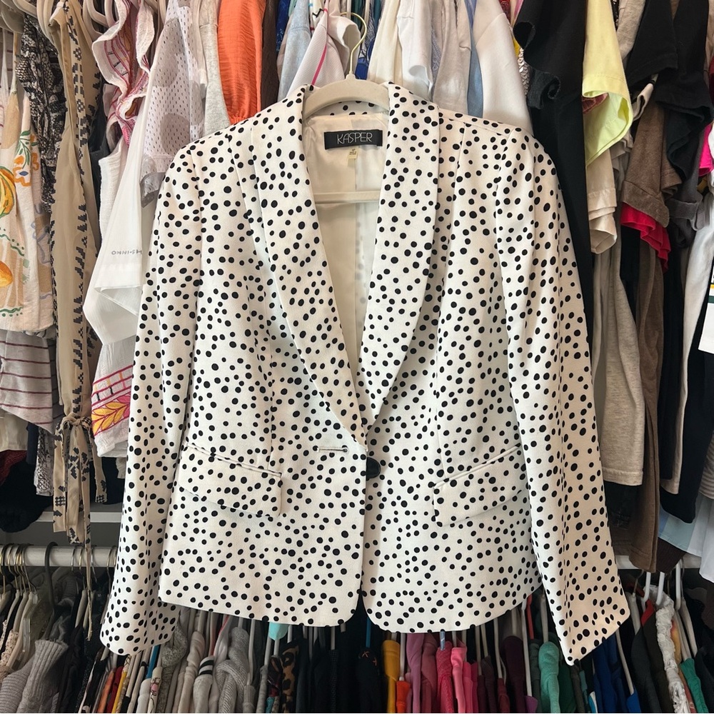Kasper Women's White Blazer with Black Polka Dots